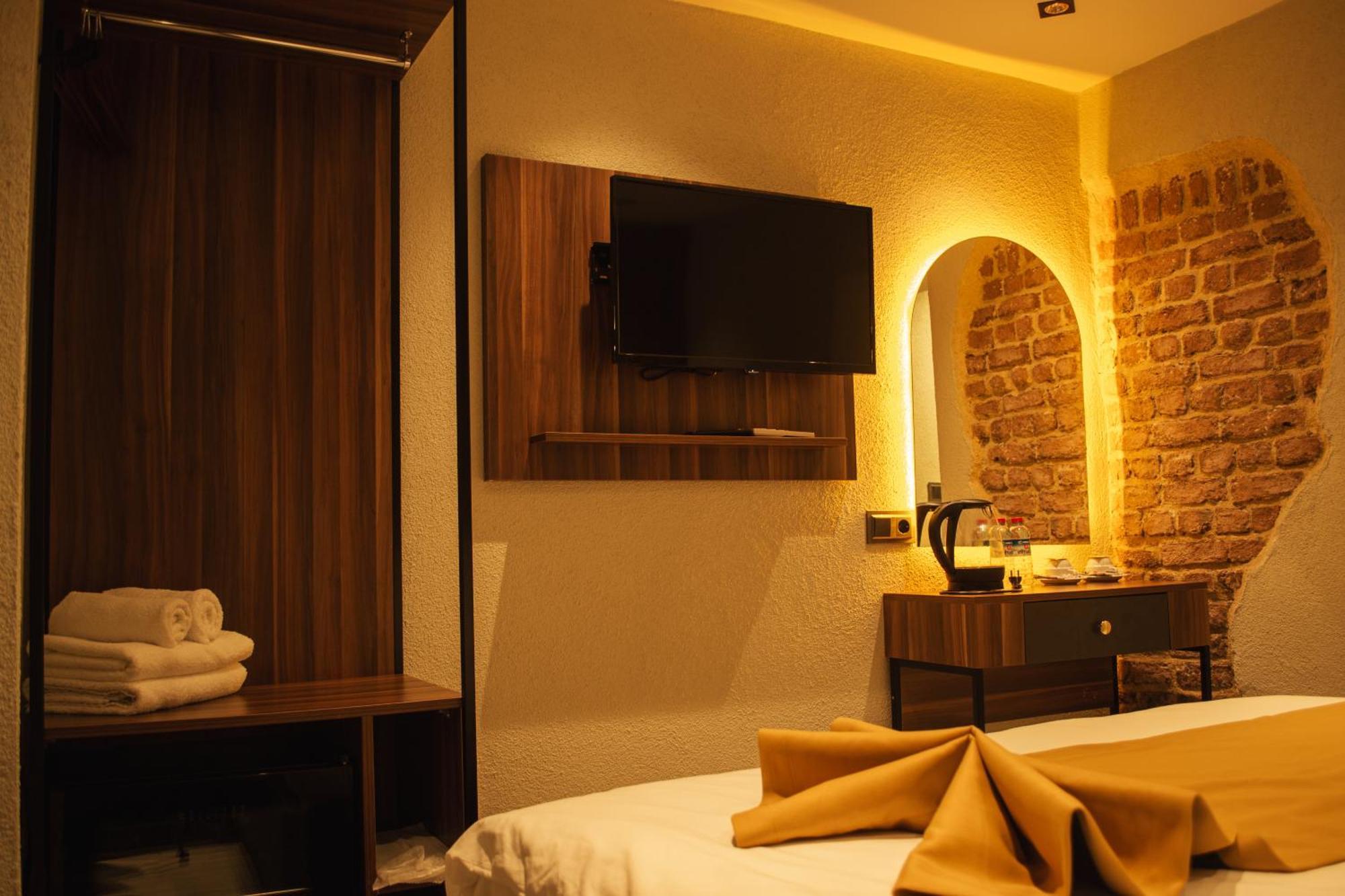 Galata Calm Tale Otel 3*